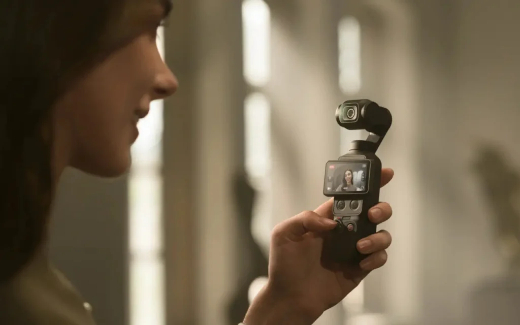 DJI Osmo Pocket 4 już w Polsce! Mała kamera, która chce zastąpić większy sprzęt 12 DJI Osmo Pocket 4 już w Polsce! Mała kamera, która chce zastąpić większy sprzęt