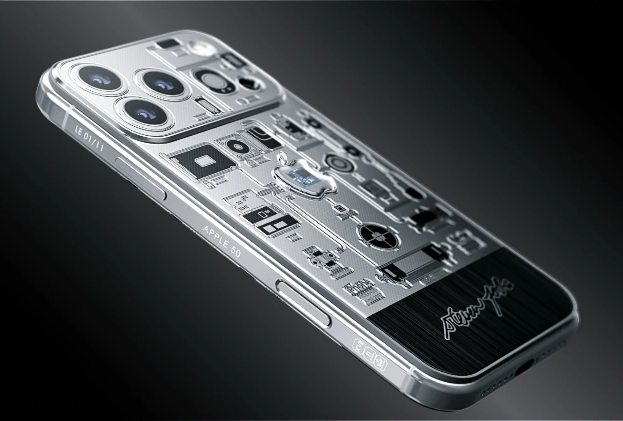 IPhone 17 Pro w wersji „iPhone 2007”. Luksusowa edycja z fragmentem historii Apple