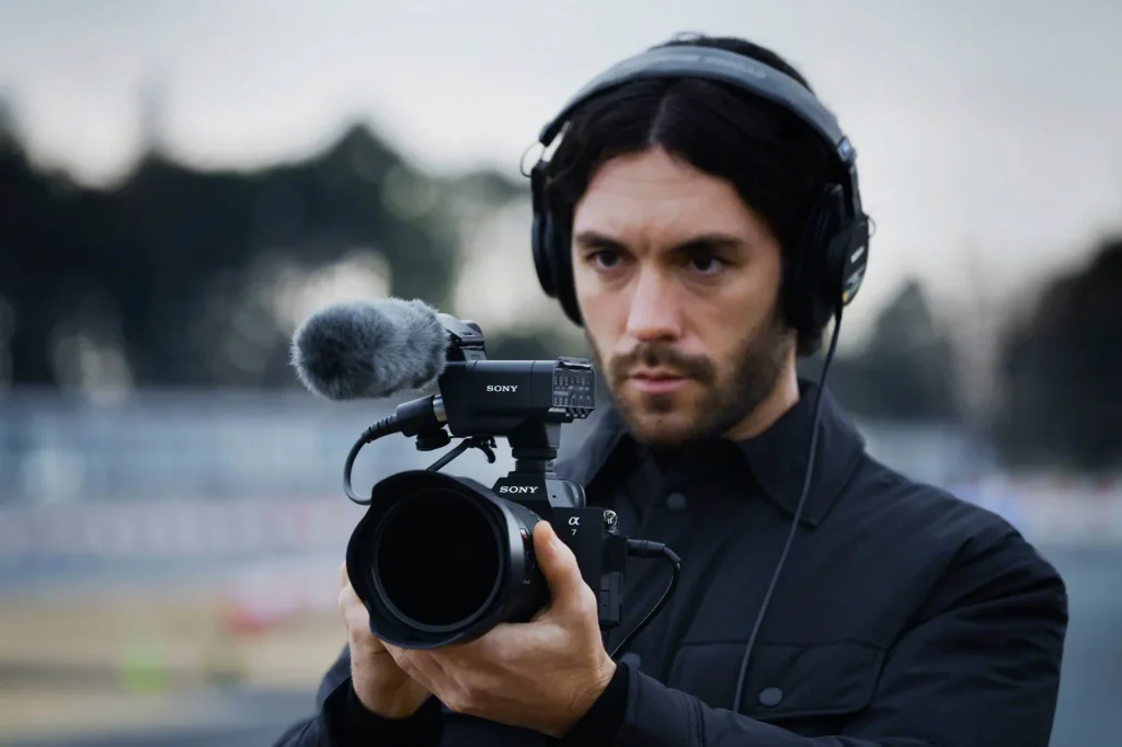 Sony prezentuje nowe produkty dla fotografów i filmowców. α7R VI oraz FE 100–400 mm F4,5 GM OSS oficjalnie 16 Sony Xperia 1 VIII oficjalnie! Sony nadal wierzy w smartfon dla fotografów