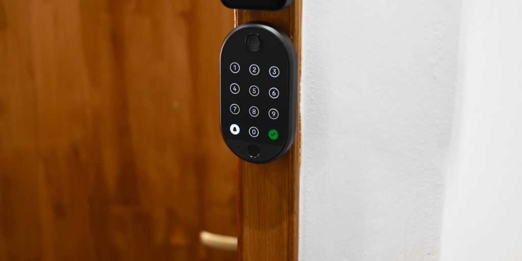 Yale Linus® L2 kontra L2 Lite: kompleksowe porównanie smart zamków do twojego domu 15 Yale Linus® L2 kontra L2 Lite: kompleksowe porównanie smart zamków do twojego domu