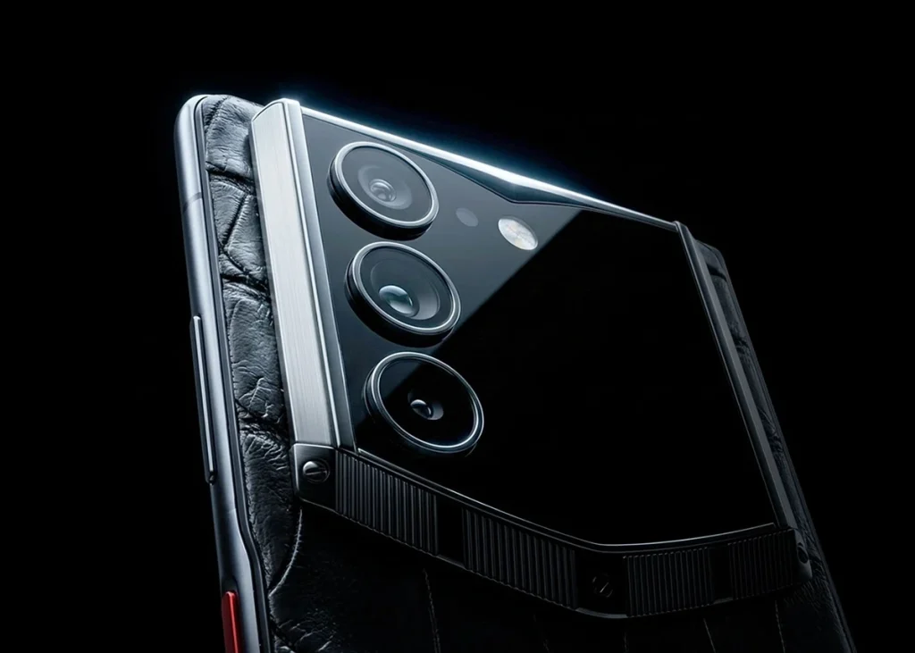 Vertu AlphaFold oficjalnie zaprezentowany! Luksusowy składak z AI kosztuje fortunę 14 Vertu AlphaFold oficjalnie zaprezentowany! Luksusowy składak z AI kosztuje fortunę