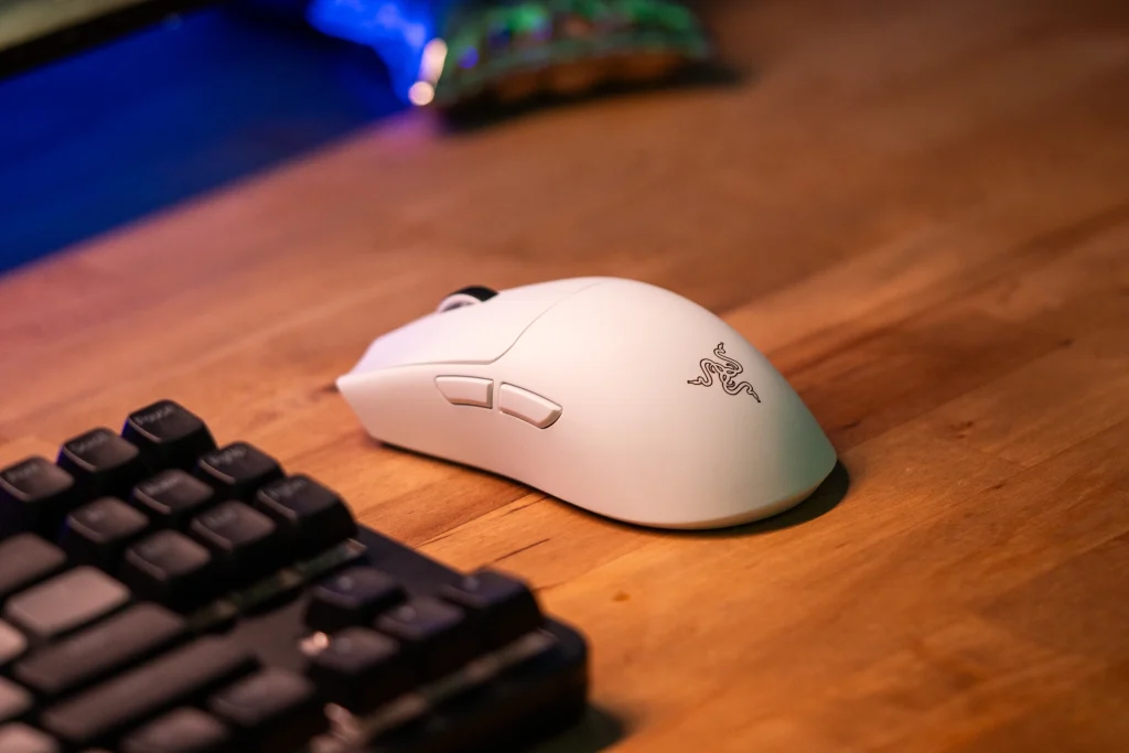 Razer Viper V4 PRO - kolejna odsłona bezkonkurencyjnego gryzonia dla graczy 15 Razer Viper V4 PRO - kolejna odsłona bezkonkurencyjnego gryzonia dla graczy