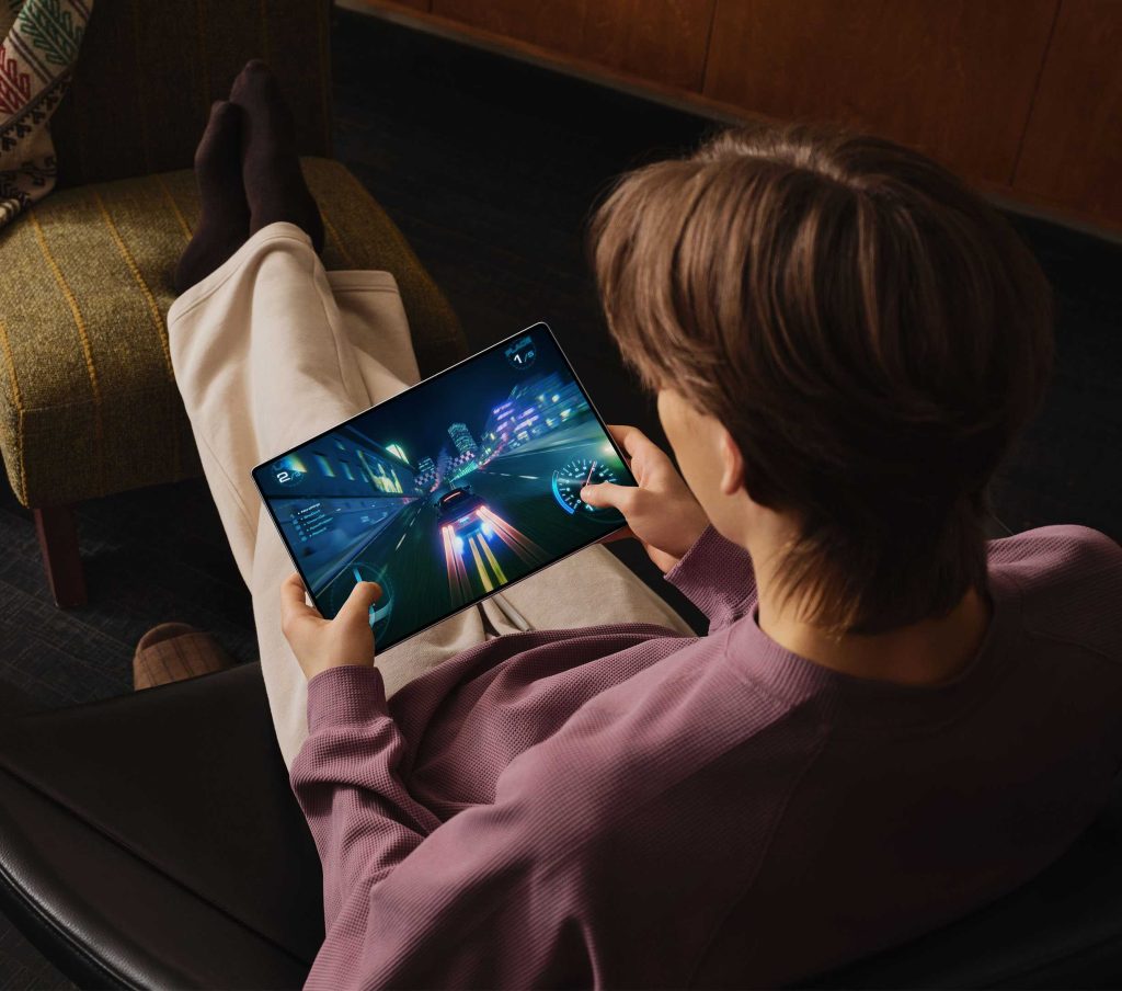 Huawei MatePad Pro Max debiutuje w Polsce! Ten smukły tablet chce powalczyć o wymagających użytkowników 12 Huawei MatePad Pro Max debiutuje w Polsce! Ten smukły tablet chce powalczyć o wymagających użytkowników