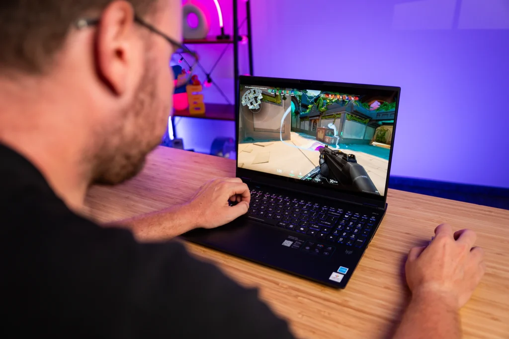Dlaczego Predator Helios Neo 16S AI z NVIDIA® GeForce RTX™ 5070 to must-have na nowy rok szkolny? 19 Dlaczego Predator Helios Neo 16S AI z NVIDIA® GeForce RTX™ 5070 to must-have na nowy rok szkolny?
