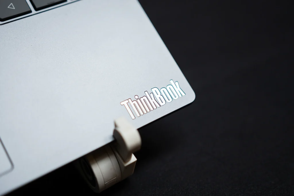 IFA 2026: Lenovo stawia na hybrydową sztuczną inteligencję! Nowe komputery, monitory i bezpieczeństwo dla firm 16 IFA 2026: Lenovo stawia na hybrydową sztuczną inteligencję! Nowe komputery, monitory i bezpieczeństwo dla firm