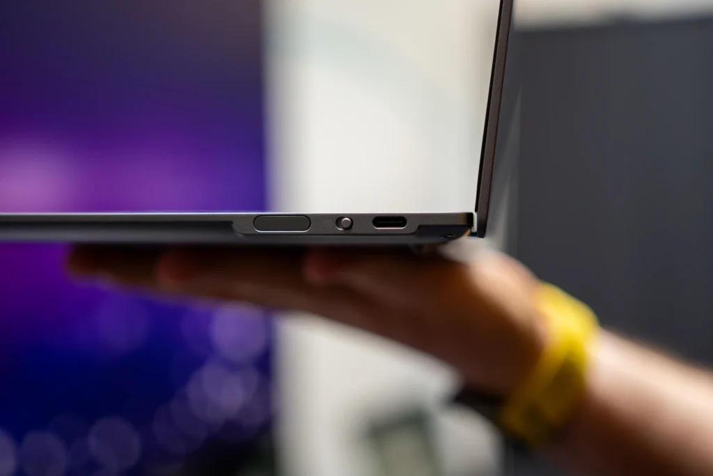 IFA 2026: Lenovo stawia na hybrydową sztuczną inteligencję! Nowe komputery, monitory i bezpieczeństwo dla firm 20 IFA 2026: Lenovo stawia na hybrydową sztuczną inteligencję! Nowe komputery, monitory i bezpieczeństwo dla firm