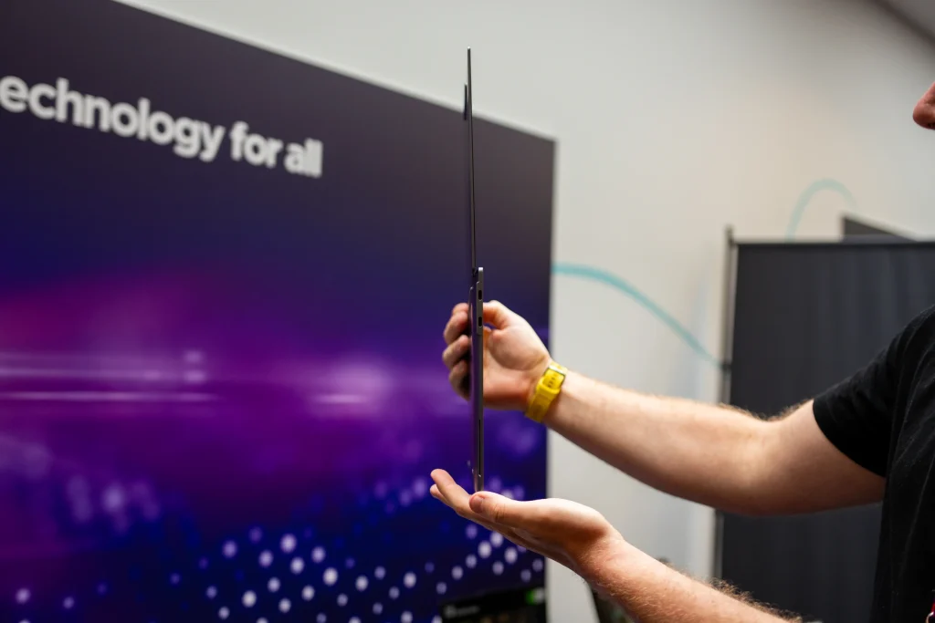 IFA 2026: Lenovo stawia na hybrydową sztuczną inteligencję! Nowe komputery, monitory i bezpieczeństwo dla firm 21 IFA 2026: Lenovo stawia na hybrydową sztuczną inteligencję! Nowe komputery, monitory i bezpieczeństwo dla firm