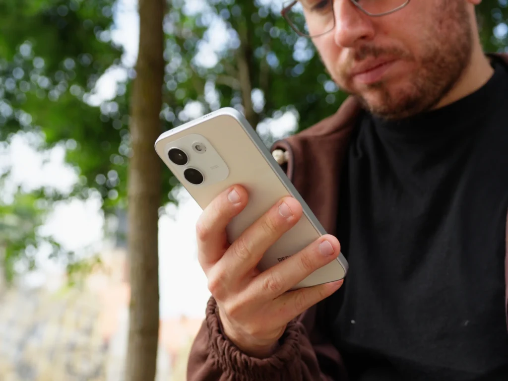 Redmi Note 17 debiutuje w Europie! Xiaomi stawia na baterię i wytrzymałość 14 Redmi Note 17 debiutuje w Europie! Xiaomi stawia na baterię i wytrzymałość
