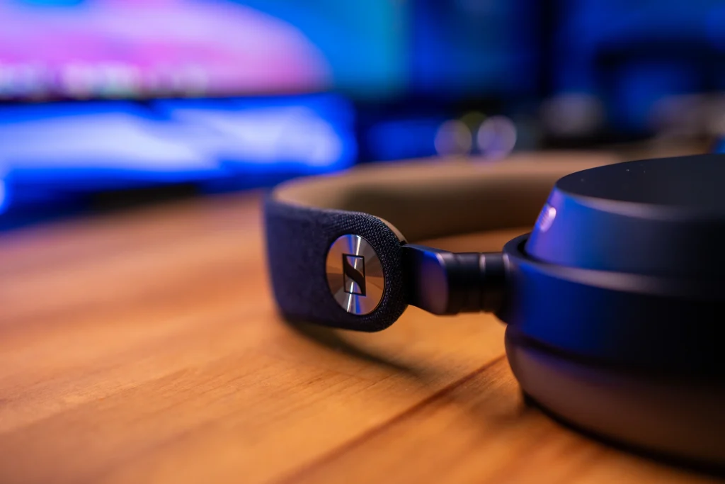 Sennheiser Momentum 5 Wireless: słuchawki z ANC, które skutecznie odcinają od świata 12 Sennheiser Momentum 5 Wireless: słuchawki z ANC, które skutecznie odcinają od świata