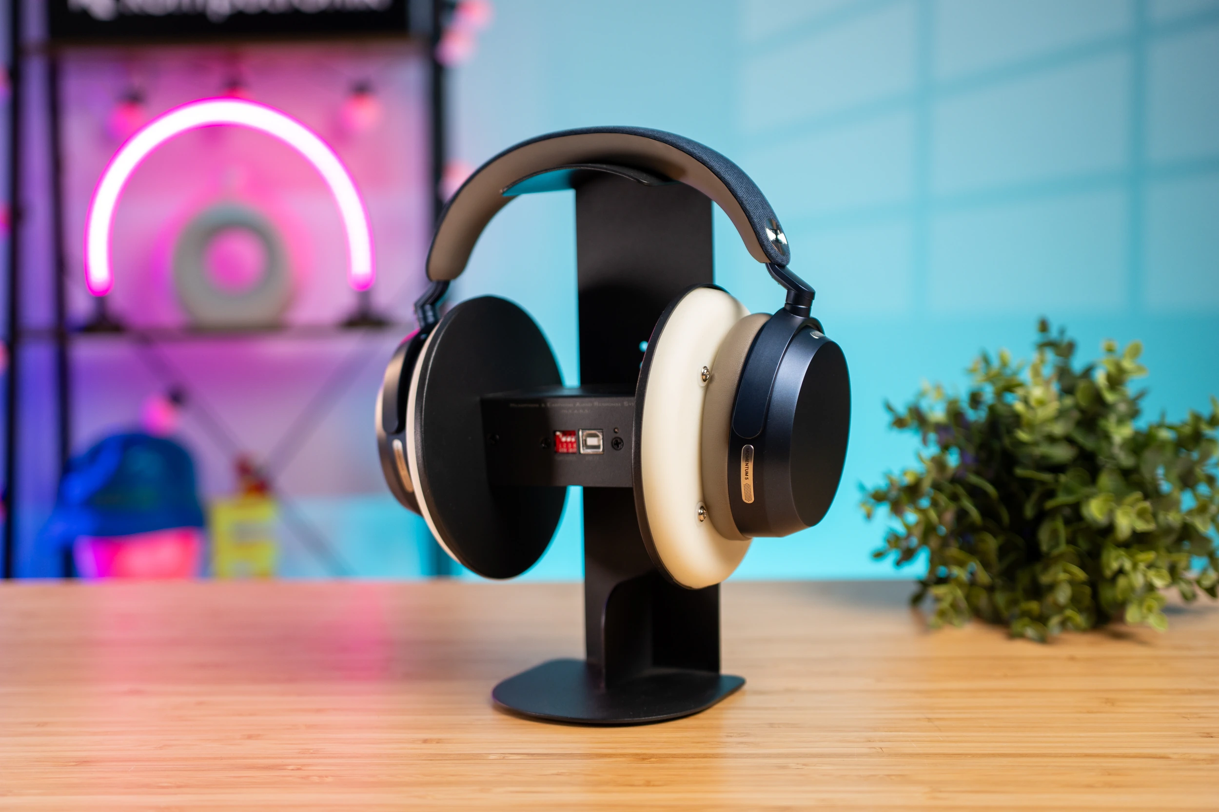 Sennheiser Momentum 5 Wireless: słuchawki z ANC, które skutecznie odcinają od świata