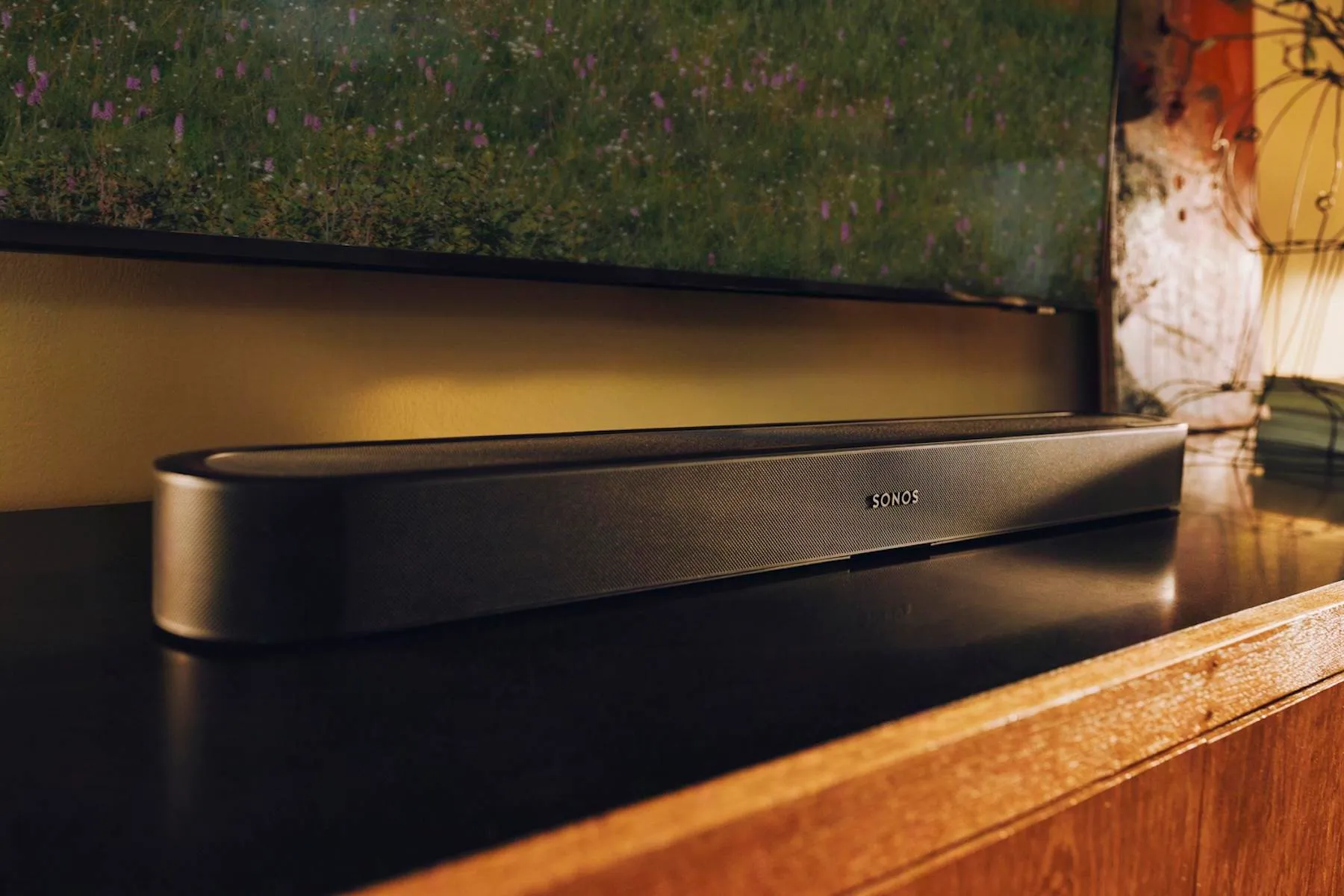 Sonos Beam Ultra oficjalnie. Kompaktowy soundbar dostał prawdziwego kopa