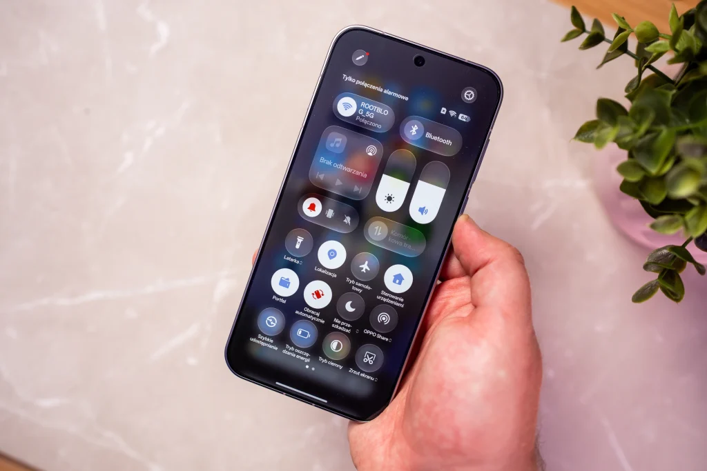 OPPO Find X10 i Find X10 Pro Max trafiają do Polski! Producent stawia na fotografię i nagrywanie w 8K 36 OPPO Find X10 i Find X10 Pro Max trafiają do Polski! Producent stawia na fotografię i ogromne baterie