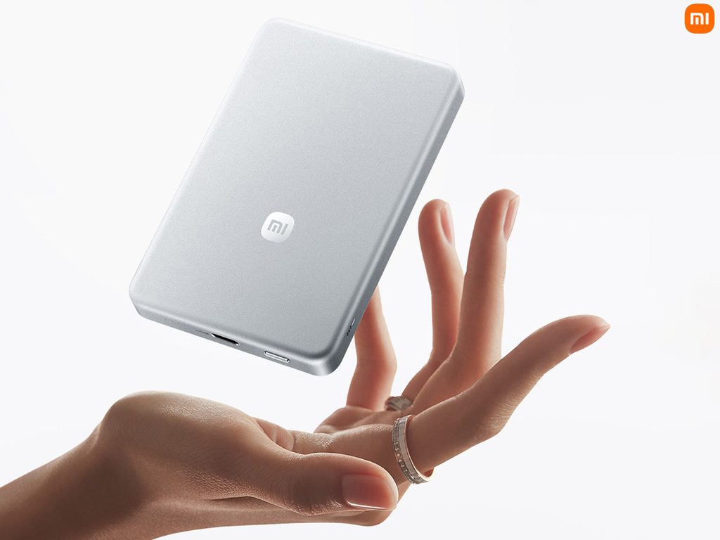 Dwa nowe powerbanki Xiaomi oficjalnie! Jeden ma chowany kabel, drugi zaskakuje smukłą obudową 13 Dwa nowe powerbanki Xiaomi oficjalnie! Jeden ma chowany kabel, drugi zaskakuje smukłą obudową