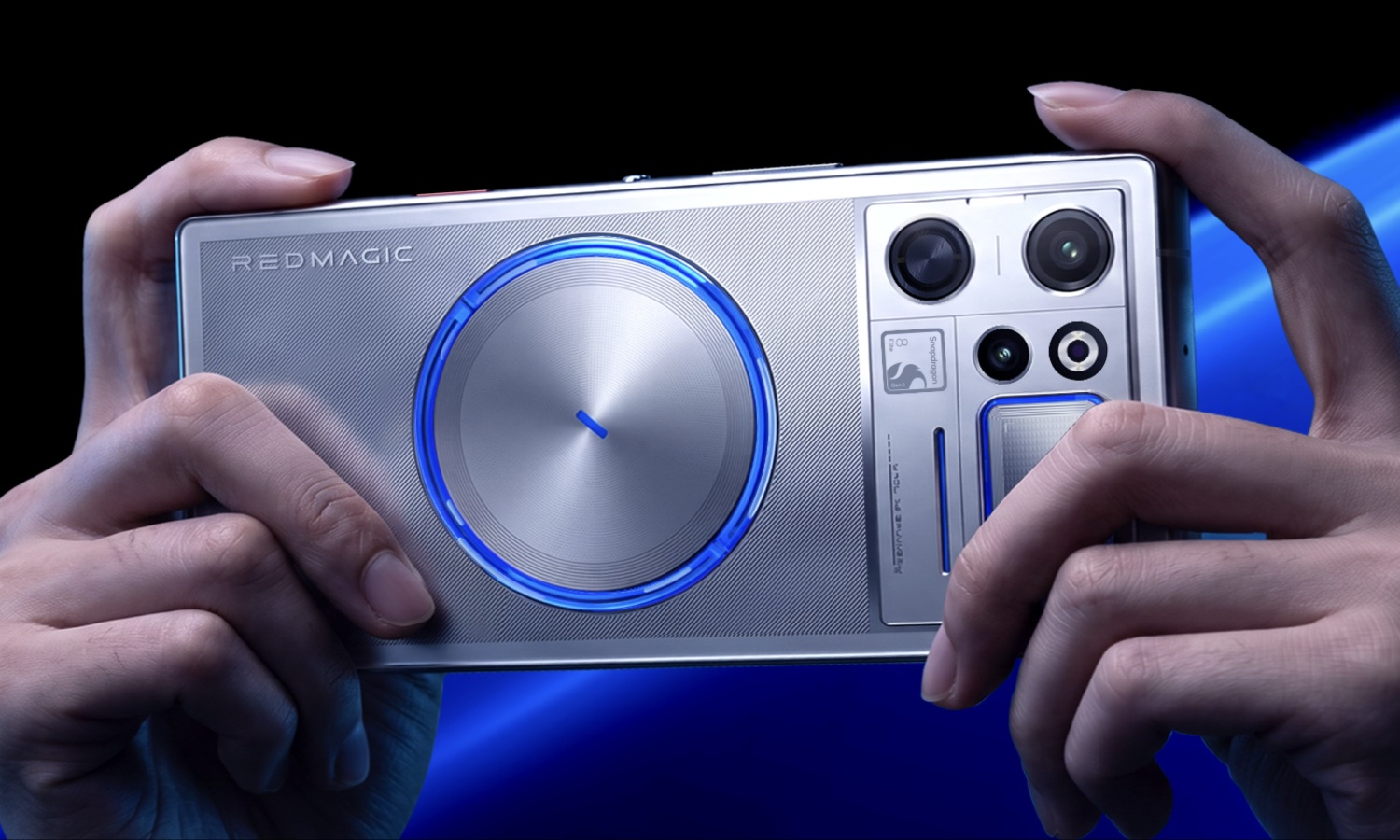 REDMAGIC 12 Pro+ to gamingowy flagowiec z chłodzeniem cieczą i ogromną baterią